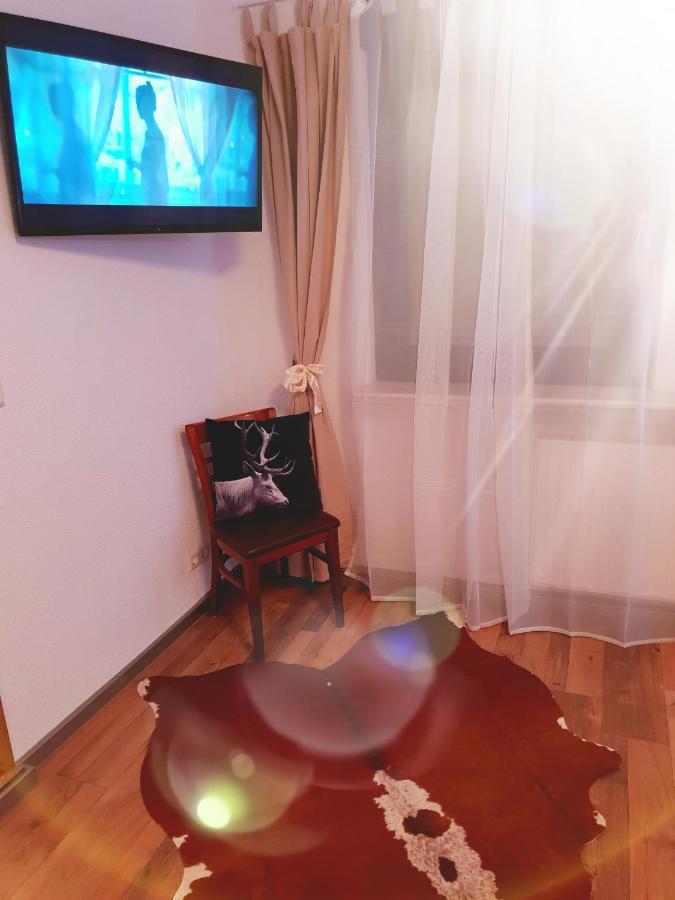 Gasthaus Zum Hirsch Hotel Lampoldshausen ภายนอก รูปภาพ